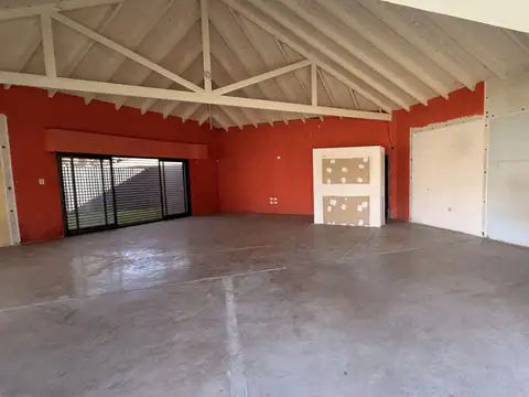 Local en Alquiler en Funes, $ 2.600.000