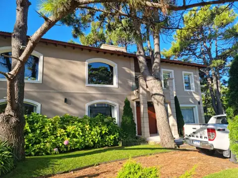 A. Sobral y A. Storni 100