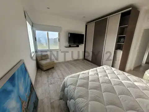 Casa en Venta con 6 cocheras