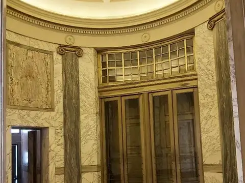 Local en Venta 100 años