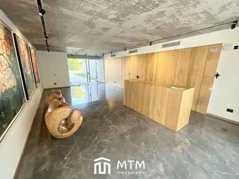 Fisherton Park . Brassey al 8000