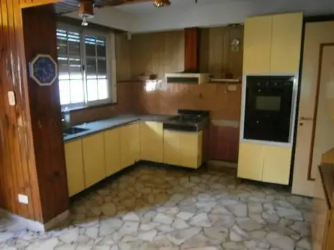 Depto Tipo Casa en Venta en Lanus Oeste, USD 95.000