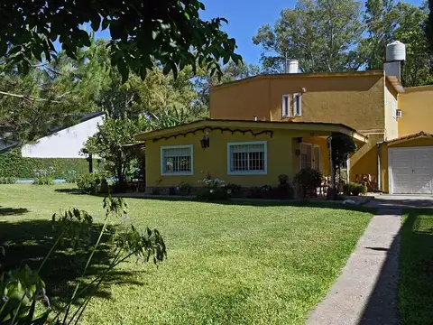 Casa en Venta con 1 cochera