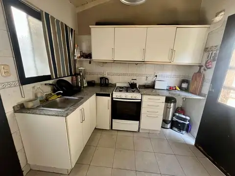 Depto Tipo Casa en Venta en Castelar Norte, USD 98.000