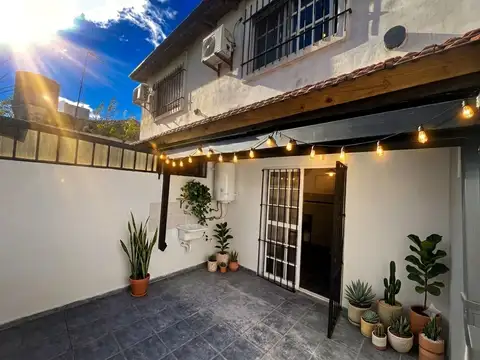 VENTA TRIPLEX 4 AMB COCHERA PATIO RAMOS MEJÍA