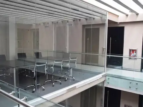 Oficina en Venta con 1 cochera