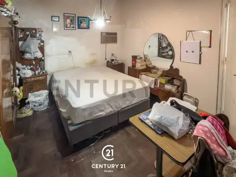 Primero de Mayo 1400, Piso 0