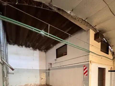 Galpon en Alquiler 40  mts Fondo