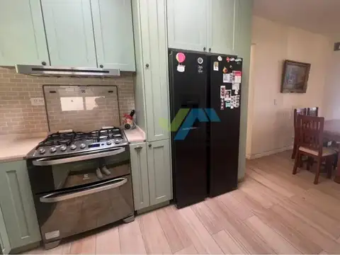 Casa 5 ambientes con 4 baños