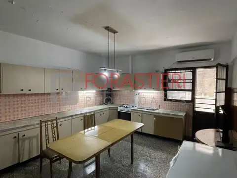 Casa en Venta en Villa Adelina, USD 280.000