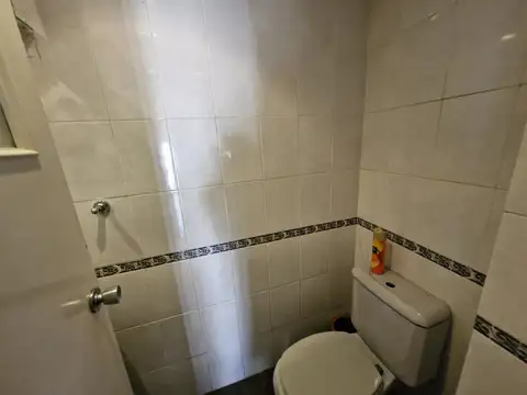 VENTA - 4 AMBIENTES C/DEPENDENCIA - BALCÓN - ONCE