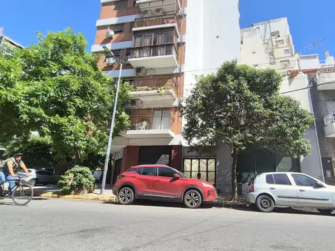 Terreno en Caballito: 8,70 x 10,78. Se puede construir P. Baja 10 Plantas tipo 2 retiros.