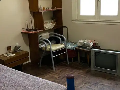 Depto Tipo Casa en Venta 60 años