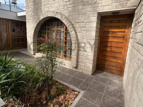 Venta Casa en San Rafael 4 ambientes