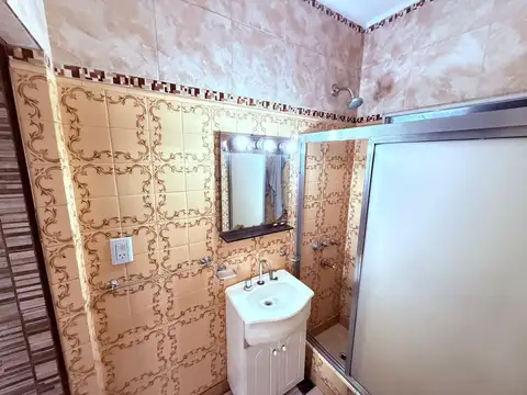 Depto Tipo Casa 5 ambientes con 1 baño