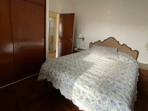 Depto Tipo Casa en Venta con 1 cocheras