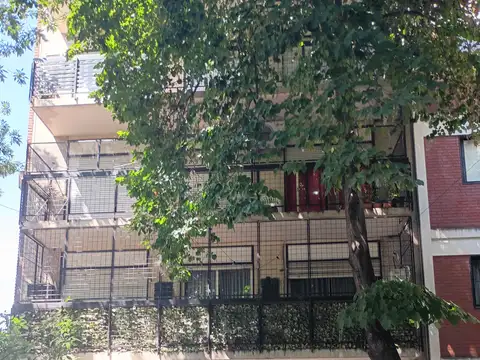 Departamento en alquiler a metros de Parque Rivadavia