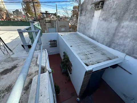 Casa 2 ambientes con 1 baño