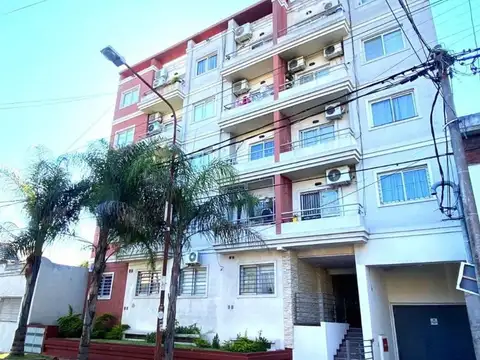 Depto de 2 ambientes contrafrente