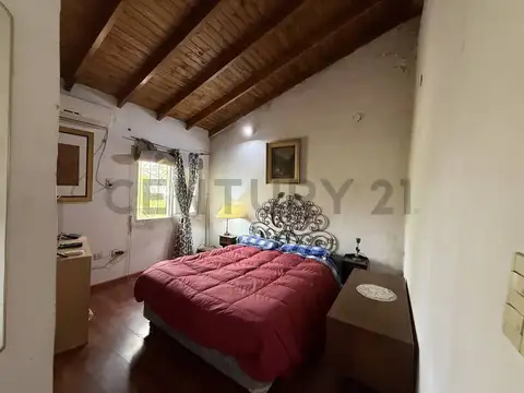 Duplex 3 ambientes con cochera y patio en Paso del Rey