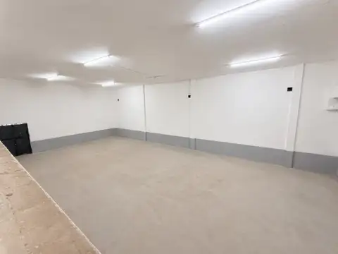 GALPÓN EN VENTA | VILLA BOSCH | DEPÓSITO + OFICINAS | LOTE 10x46