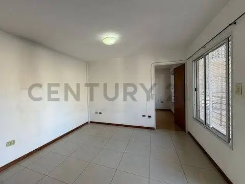 Zeballos 100, Piso 1