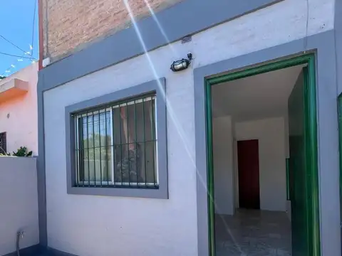 ALQUILER CASA TIPO PH 2 AMBIENTES, MERLO
