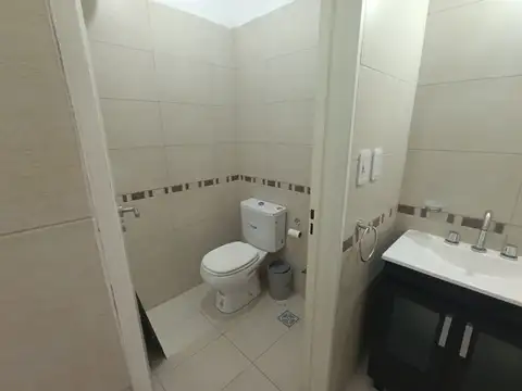 LOCAL COMERCIAL EN ALQUILER CASEROS  CENTRO