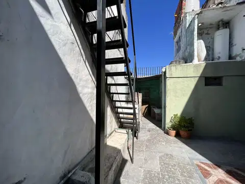 Casa 7 ambientes con 3 baños