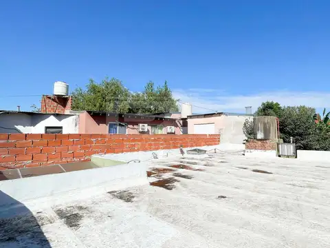 Galpon en Venta 31  mts Fondo