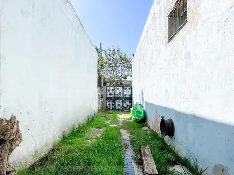 Virrey Vertiz al 1300 entre Perito Moreno y Cespedes