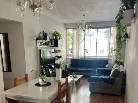 VENTA DEPTO. 3 AMBIENTES con PATIO, ALMAGRO.