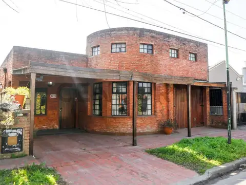 Venta de Casa en 27 entre 489 y 491- Manuel B Gonnet