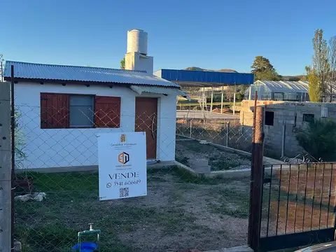 CASA EN VENTA ESCRITURADA CON PLANOS - LA CUMBRE, CORDOBA.