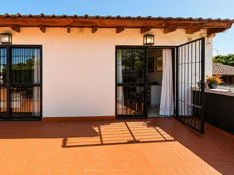 Venta local con casa 3 dormitorios por Pellegrini