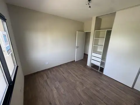 Venta Casa 4 Ambientes en Acacias, Puertos del Lago, Escobar