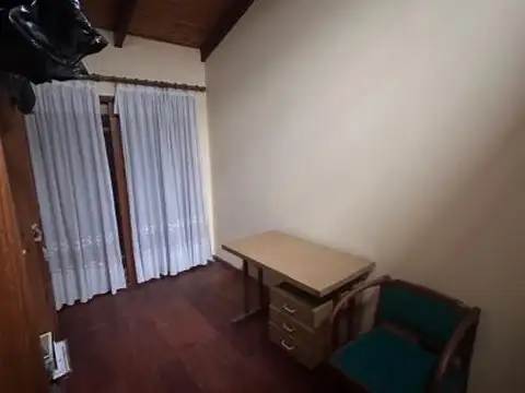 Casa 7 ambientes con 3 baños