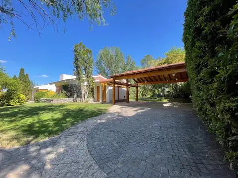 Casa en Venta de 4 dormitorios
