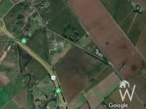 Autopista Altura Camping De Uom