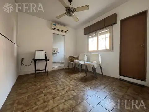 Venta PH con patio y cochera en Quilmes Oeste