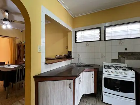 61 e/ 135 y 136 2000