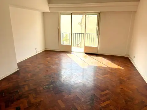 Paraná 500, Piso 6