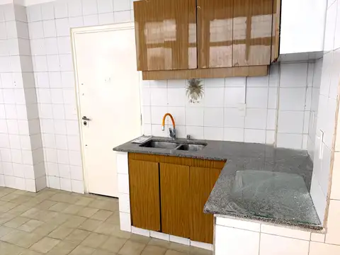 Departamento 5 ambientes con 2 baños
