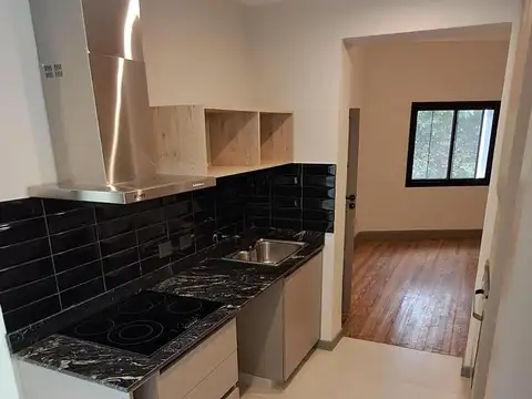 Depto Tipo Casa 4 ambientes con 2 baños