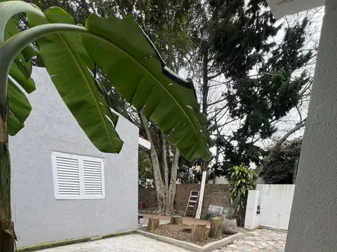 Depto Tipo Casa 4 ambientes con 2 baños
