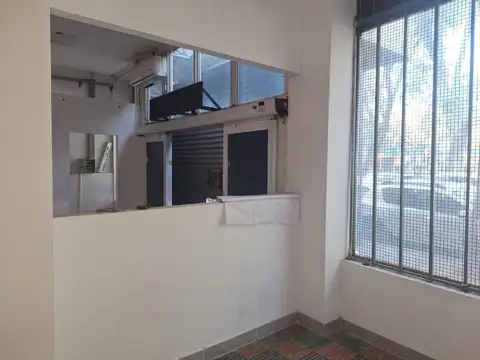Galpon en Venta en Flores, USD 460.000