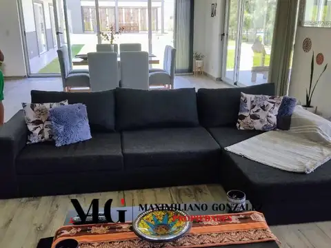 Casa en Venta en Countries y Barrios Cerrados en Ezeiza, USD 265.000