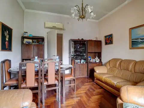 Depto Tipo Casa en Venta 45 años