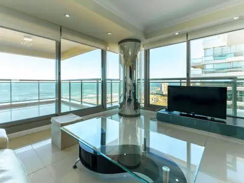 Departamento en Alquiler Temporal en Playa Brava, USD 6.000