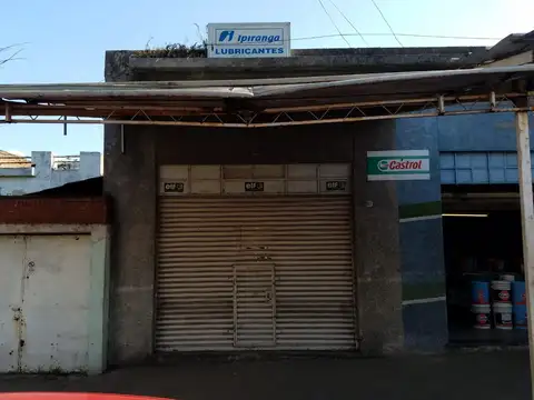 Local en Alquiler en Mataderos, $ 350.000